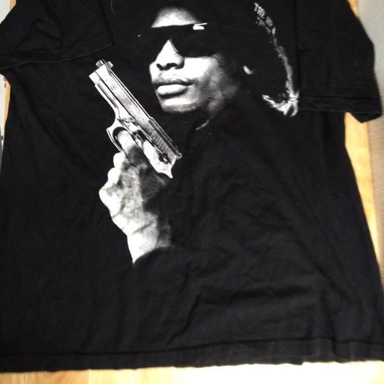 Vintage Eazy E Holding Gun Portrait Rap T-shirt | Etsy