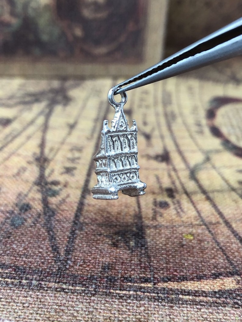 Sterling Silver Vintage Church PewThrown Charm