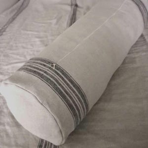 Linen bolster cover.Neckroll cover. Cilinder bolster cover.Zip closed bolster cover.Roll bolster cover. Grainsack bolster cover. Anberlinen