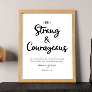 Wees sterk en moedig - Joshua 1:9 Bijbelvers kunst aan de muur | Christelijk wanddecor, inspirerend en motiverend geschrift citeert posterbord