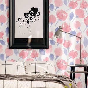 Carta da parati ad acquerello con tulipano rosa pastello e foglie blu, adesivo murale floreale autoadesivo
