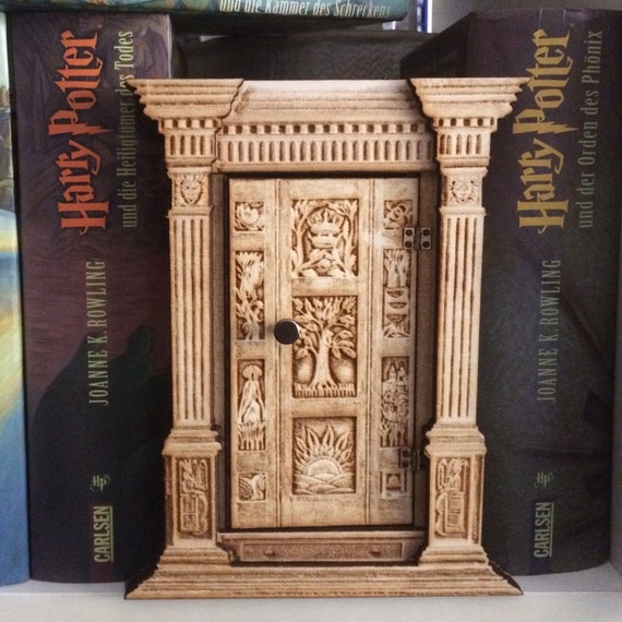 Night Light Narnia Wardrobe Bookshelf Art Fanart In Low Etsy