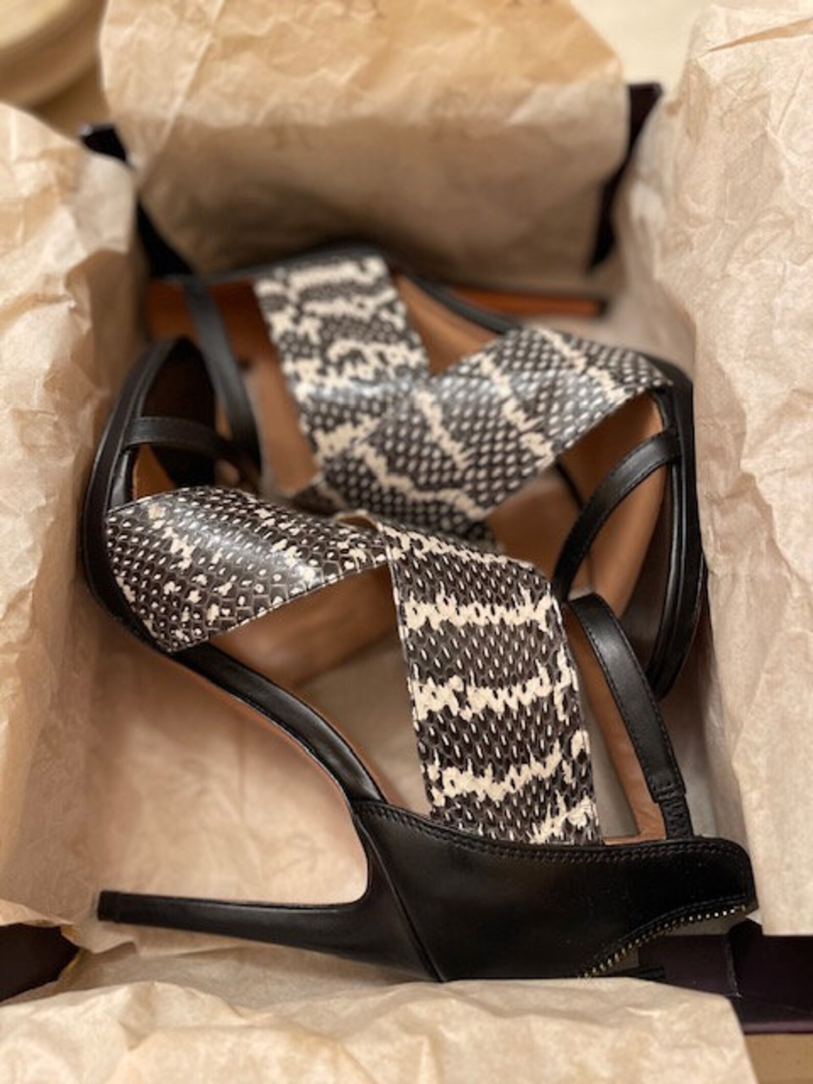VINCE CAMUTO SIGNATURE Sarita Sandal Leather Heels Sandals | Etsy