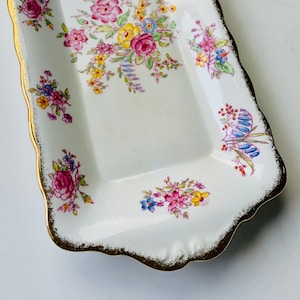 Antike Royal Albert Bone China Servierplatte mit zwei Griffen, rechteckig, für Petit Fours, Tee-Sandwiches, Trinkets, etwa 1940er Jahre, selten