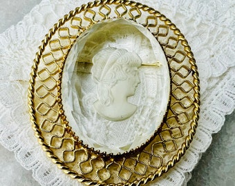 Vintage Large Reverse Carved Intaglio Cameo Pin Brooch, Scalloped Clear and Frosted Glass, Gold Tone Frame, Victorian Style, Gift for Her