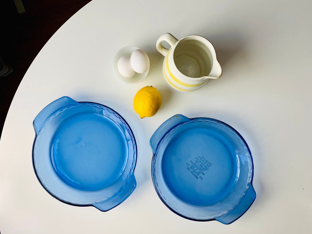 Vintage Blue Glass Pie Plates, Set of 2, Blue Anchor Ovenware, 9 Anchor