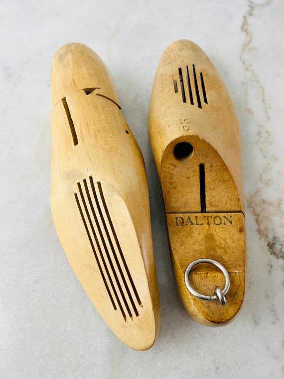 Vintage Dalton Wooden Shoe Inserts, Trees, form s… - image 3