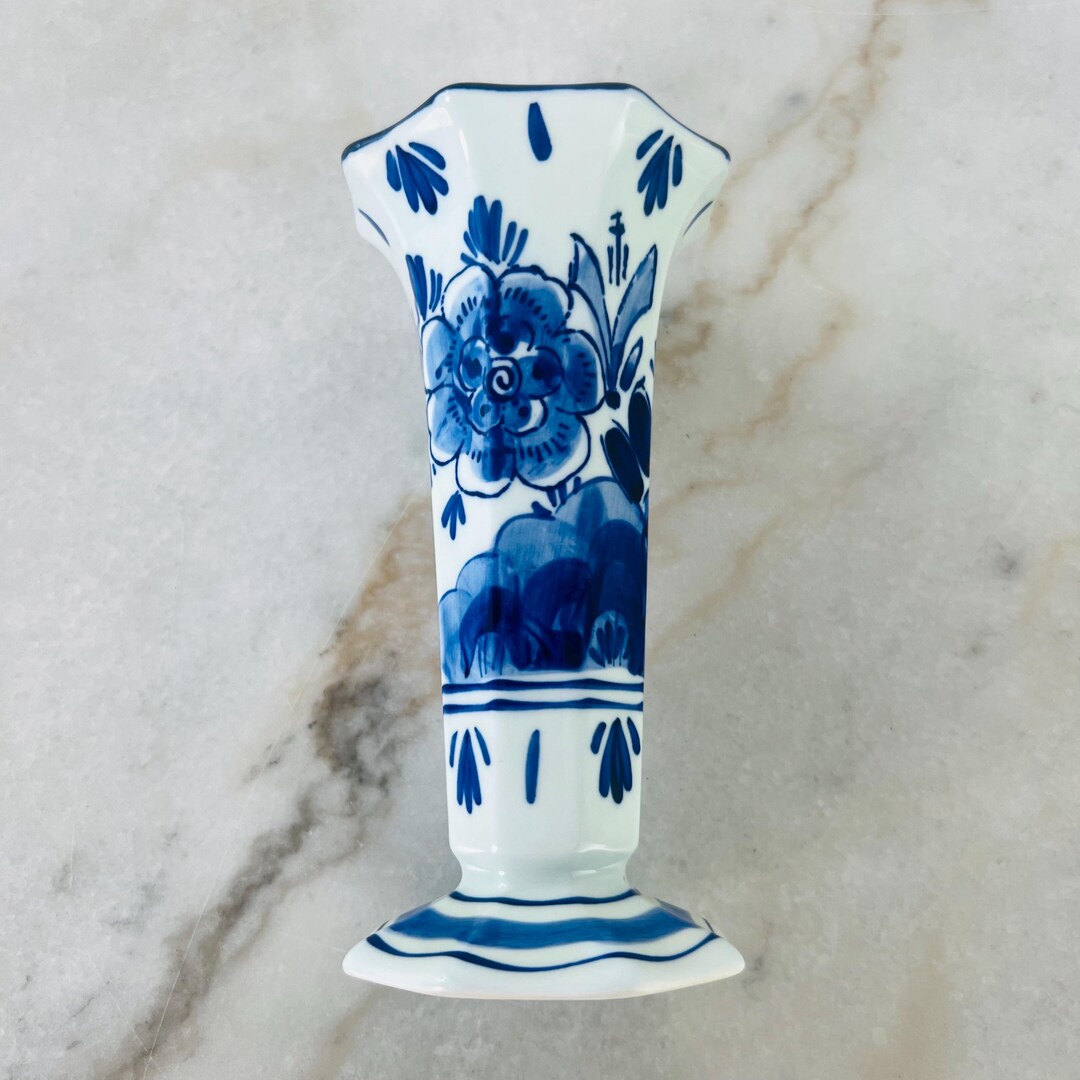 Vintage Hand Painted Delft Blauw Vase, Eight Sided Floral Blue White ...