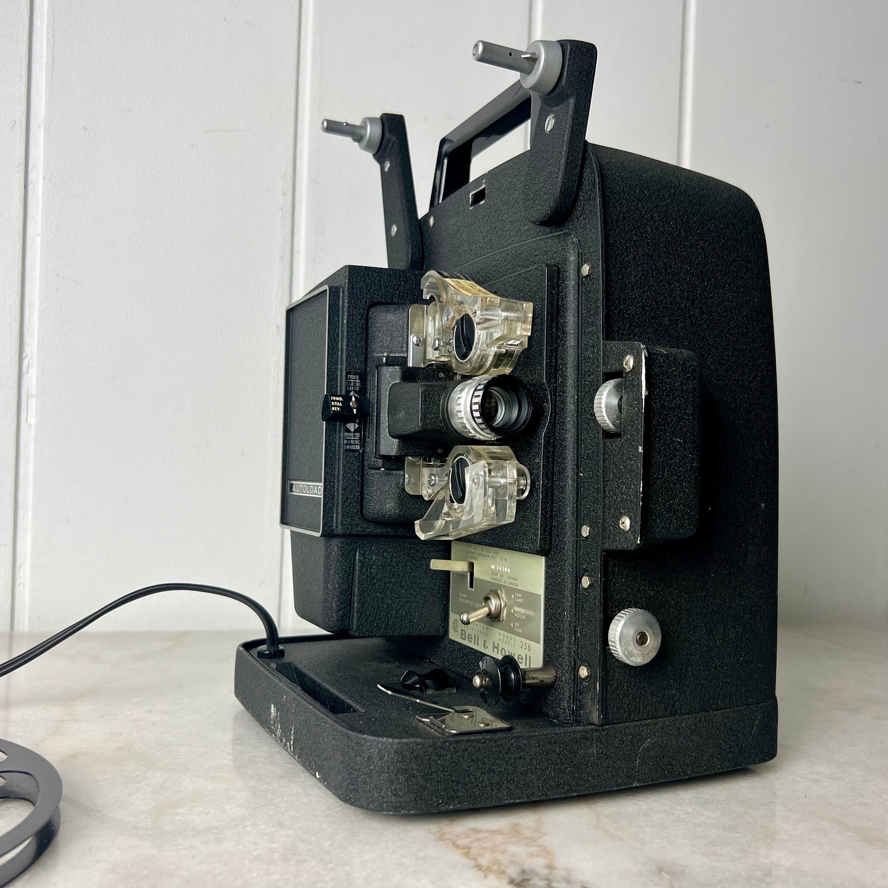 ヴィンテージ ベル＆ハウエル 8 mm 映写機 オートロード No. 256