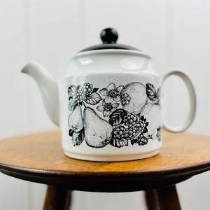 Vintage Sadler Teapot, 4+ cups, rare 1937-1950 black and white fruit pattern, mid century modern, English tea, made in England, gift