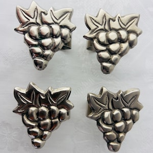 Vintage Pewter Napkin Holder set of four, Grape Napkin Rings, for pewter tableware, grape decor, farmhouse, country, boho decor, gift