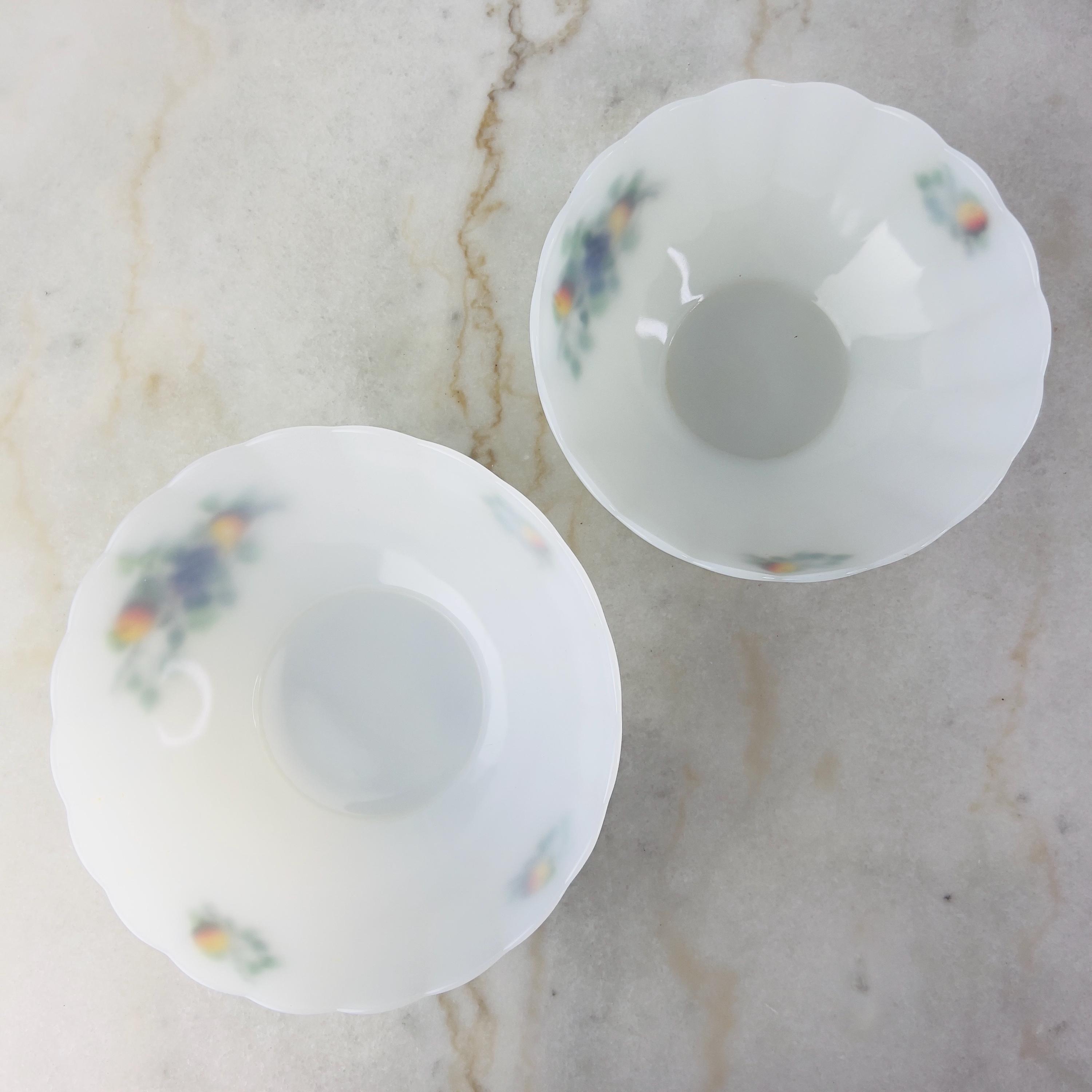 Lot de 4 bols Arcopal en verre blanc avec décor fruits vintage