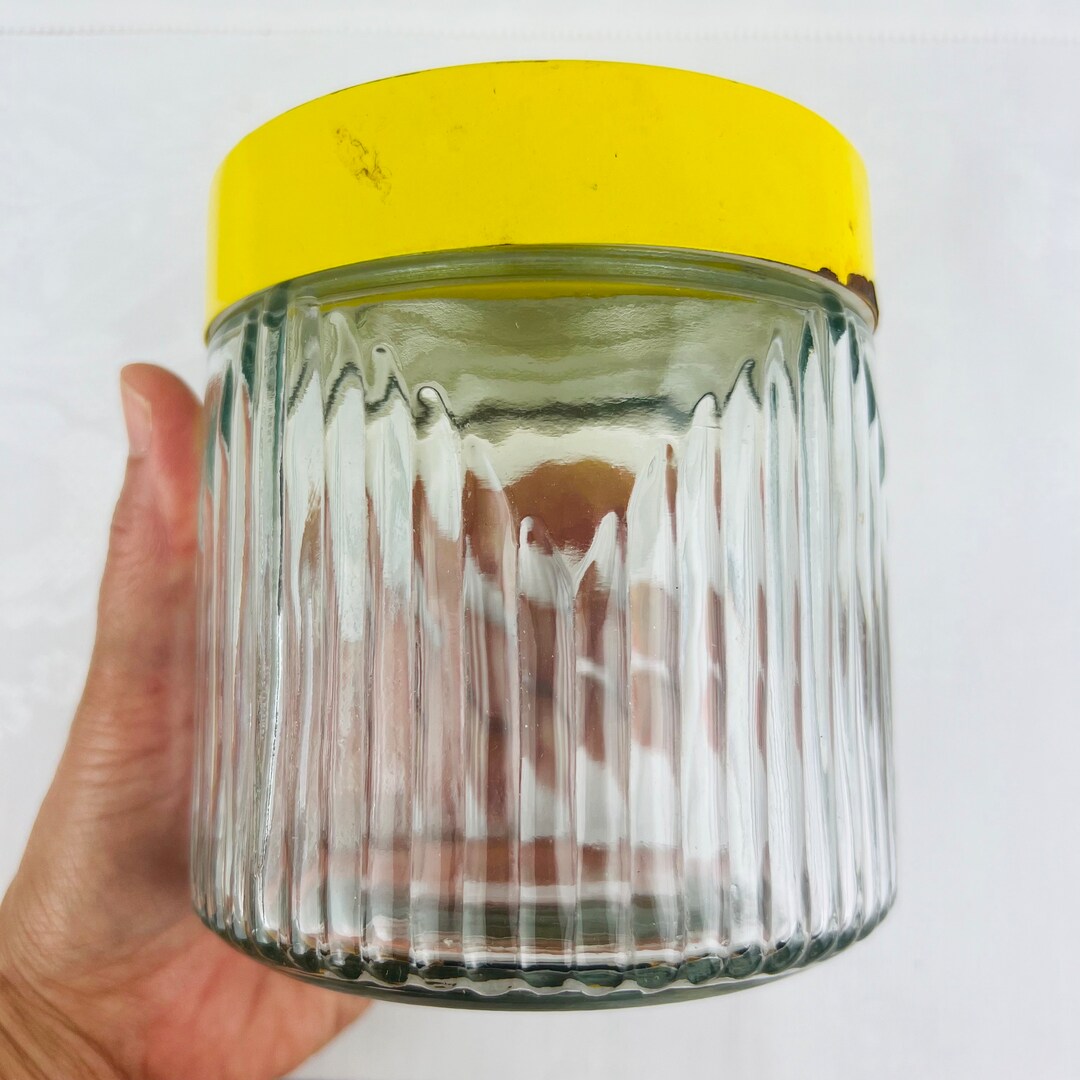 jar　0527 Vintage Glass Jar With Yellow Metal Twist Lid, for Coffee