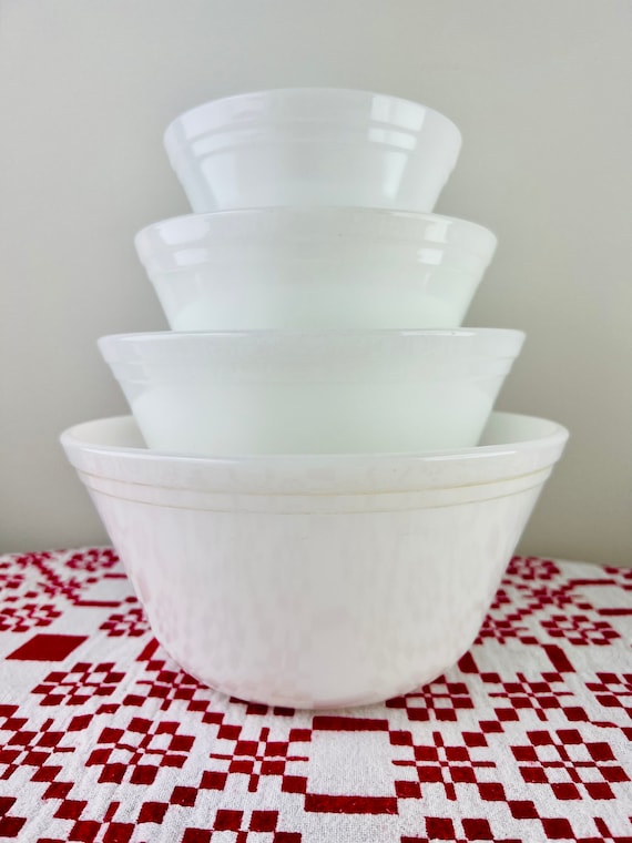 Federal Glass Mixing Bowl Set of 4, heat Proof Milk Glass Nested Mixing  Bowls, Four Heat Proof Bowls, Various Sizes, Federal Oven Ware 