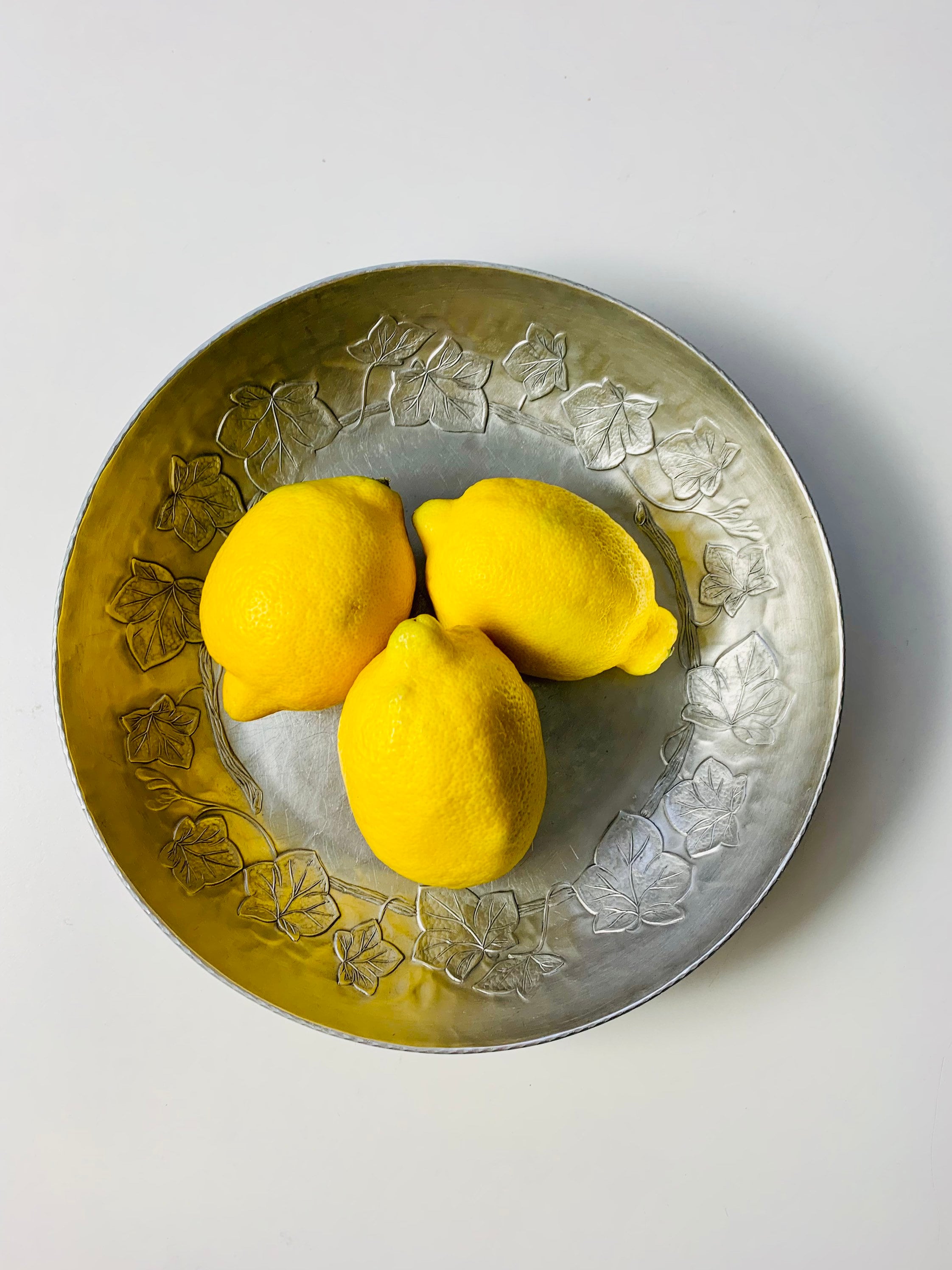 Vintage aluminum bowl, Everlast Metal Products Corp, hand forged, for catch all, fruit bowl, mid century, farmhouse kitchen decor, gift