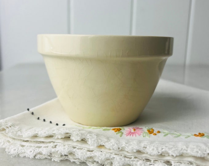 Vintage 1960s TG Green Bowl, 14 Fl. Oz, Traditional Pudding Basin, for
