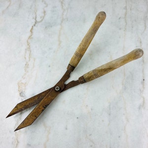 Vintage Garden Shears, Garden Tools, Trimming Shears, Antique Rusty Gardening Tools, Garden Art Decor, Big Scissors, Large Scissor, gift