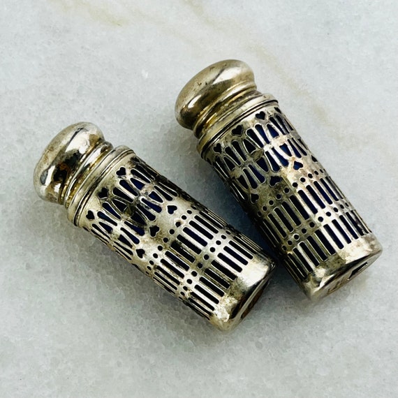 Crystal Salt and Pepper (JAS) Crystal Salt and Pepper (JAS)