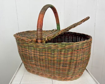 Vintage Woven Rattan Picnic Basket, woven storage basket, hinged lid, vintage decor, rustic home decor, boho decor, photo or wedding display