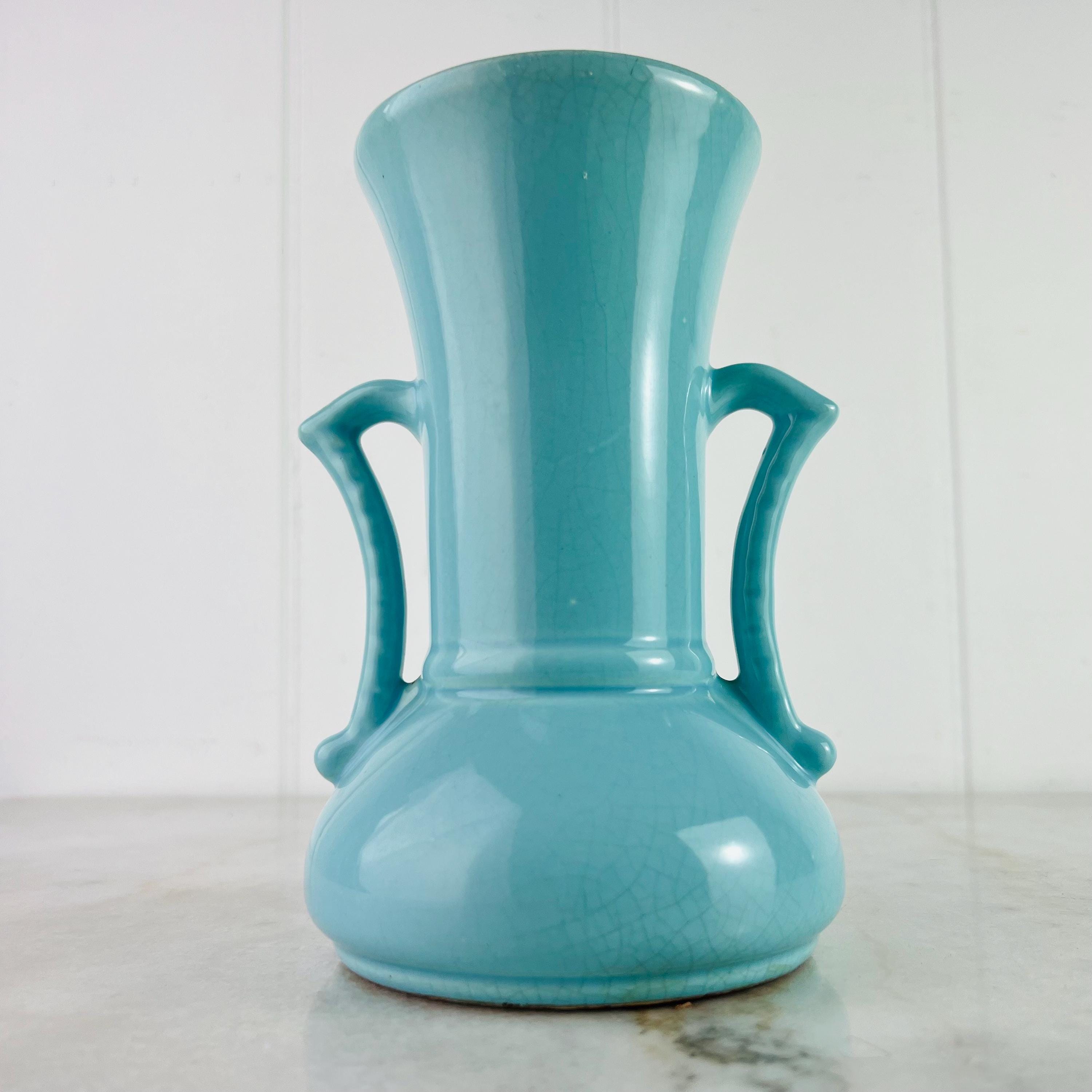 ヴィンテージ ショーニー陶器 ハンドル付き花瓶、エンボス加工の花