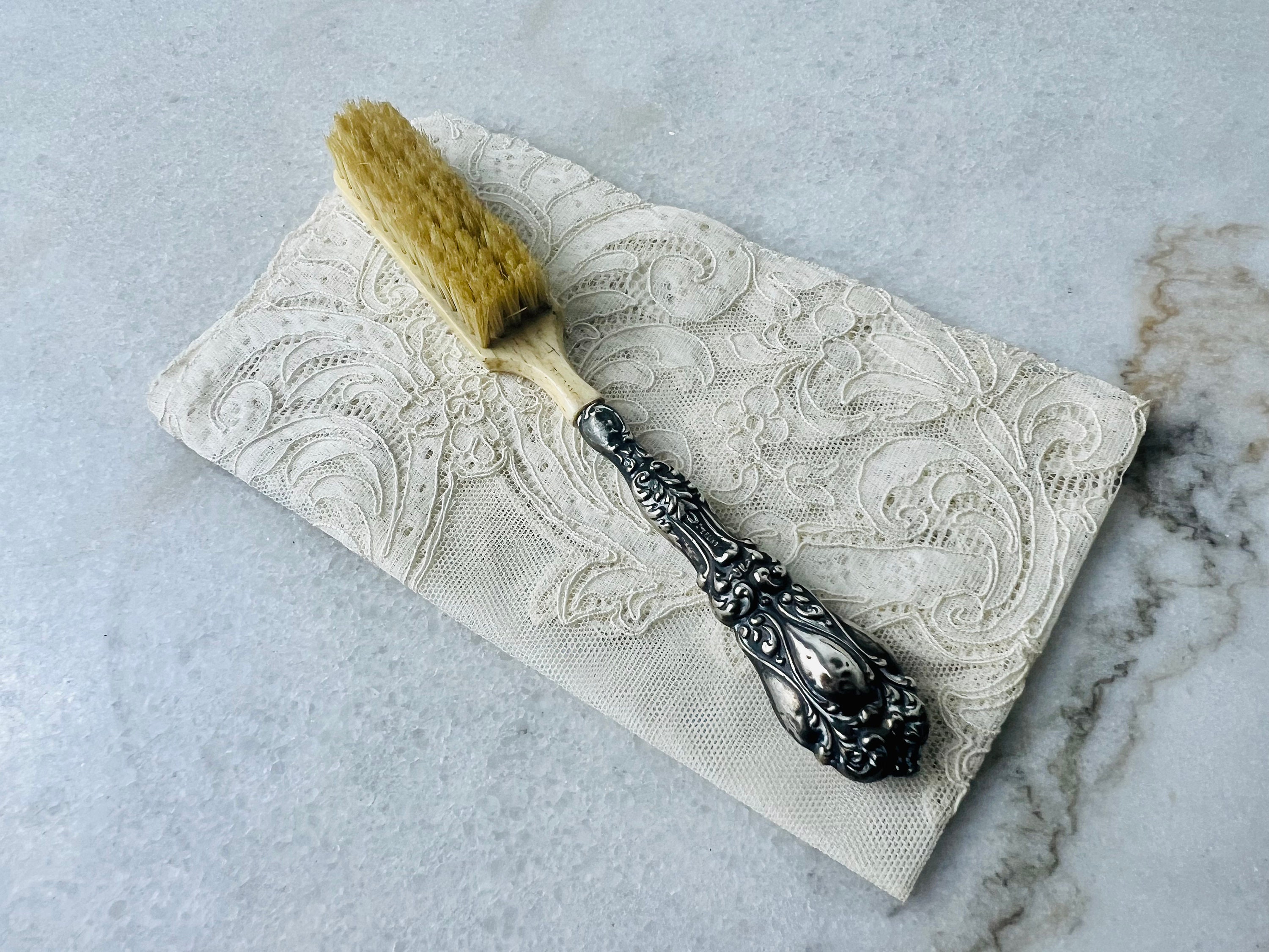 International Silver Company Vintage Silver Plated Repousse Floral Hair Brush Antique REPOUSSE FLORAL Sterling HAT BRUSH-Stone Sterling  main image 2
