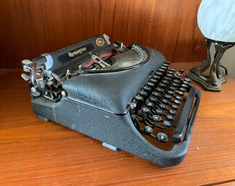 レミントン社製 トラベルライター タイプライター 1960年代 ヴィンテージ 1920s remington typewriter - Etsy 日本
