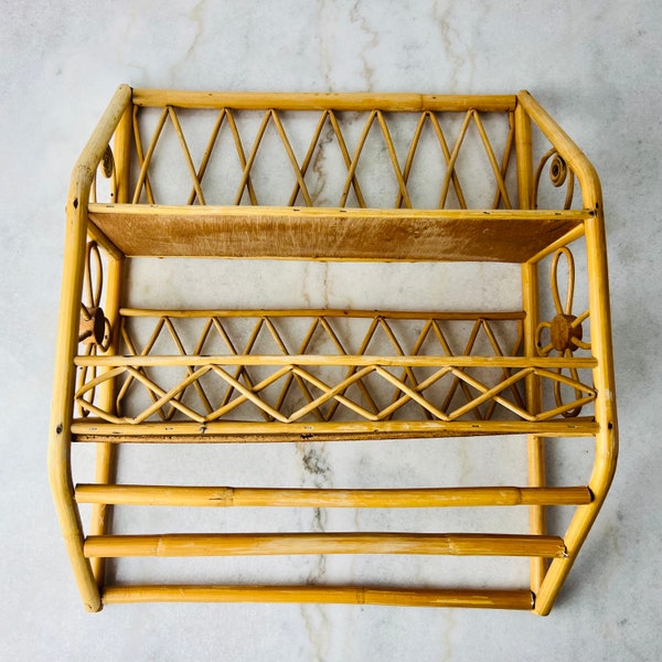 Daisy Detail Shelf Etsy