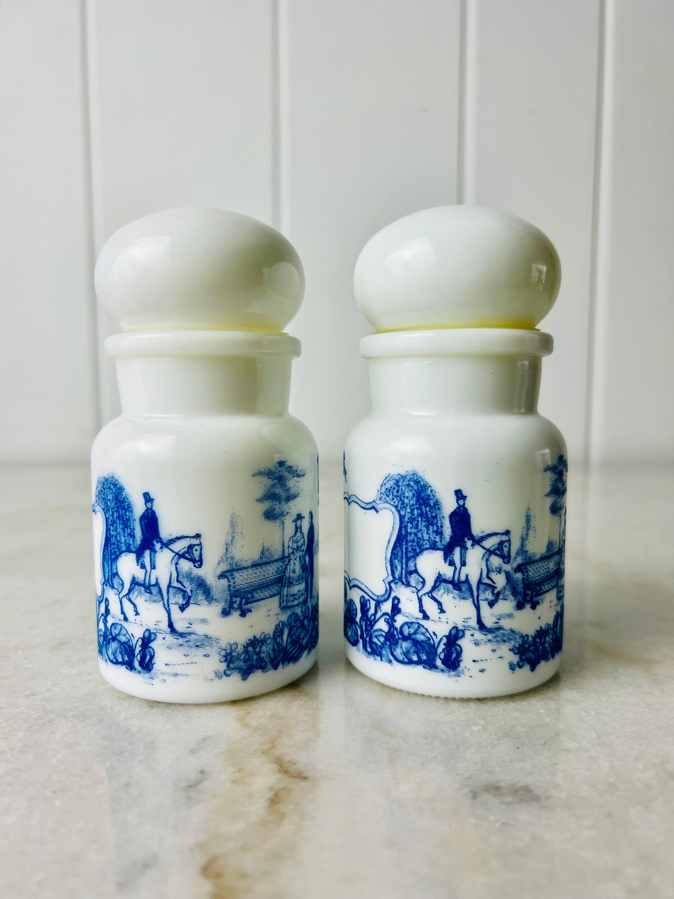 Blue and White Salt & Pepper (JAS) Blue and White Salt & Pepper (JAS)