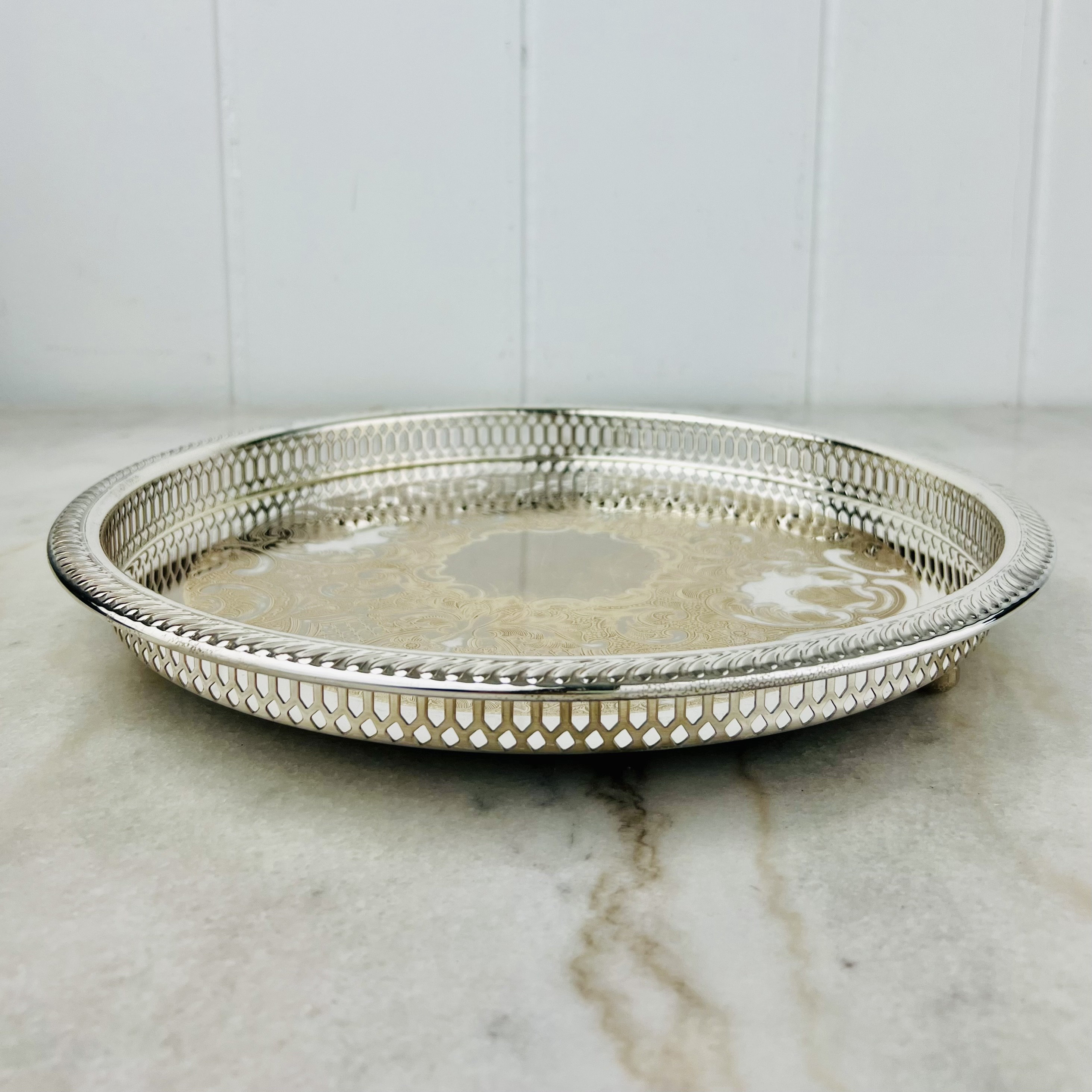 【Marlboro】 レリーフのアントルメサーバー 【シルバープレート】 Marlboro】 レリーフのアントルメサーバー 【シルバープレート