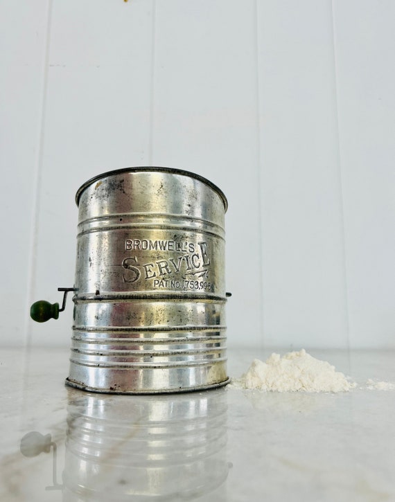 Vintage Bakeware Bromwells Flour sifter (JAS) Vintage Bakeware Bromwells Flour sifter (JAS)