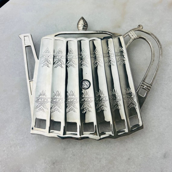 英国アンティーク シルバープレート 脚付きトリベット 鍋敷き