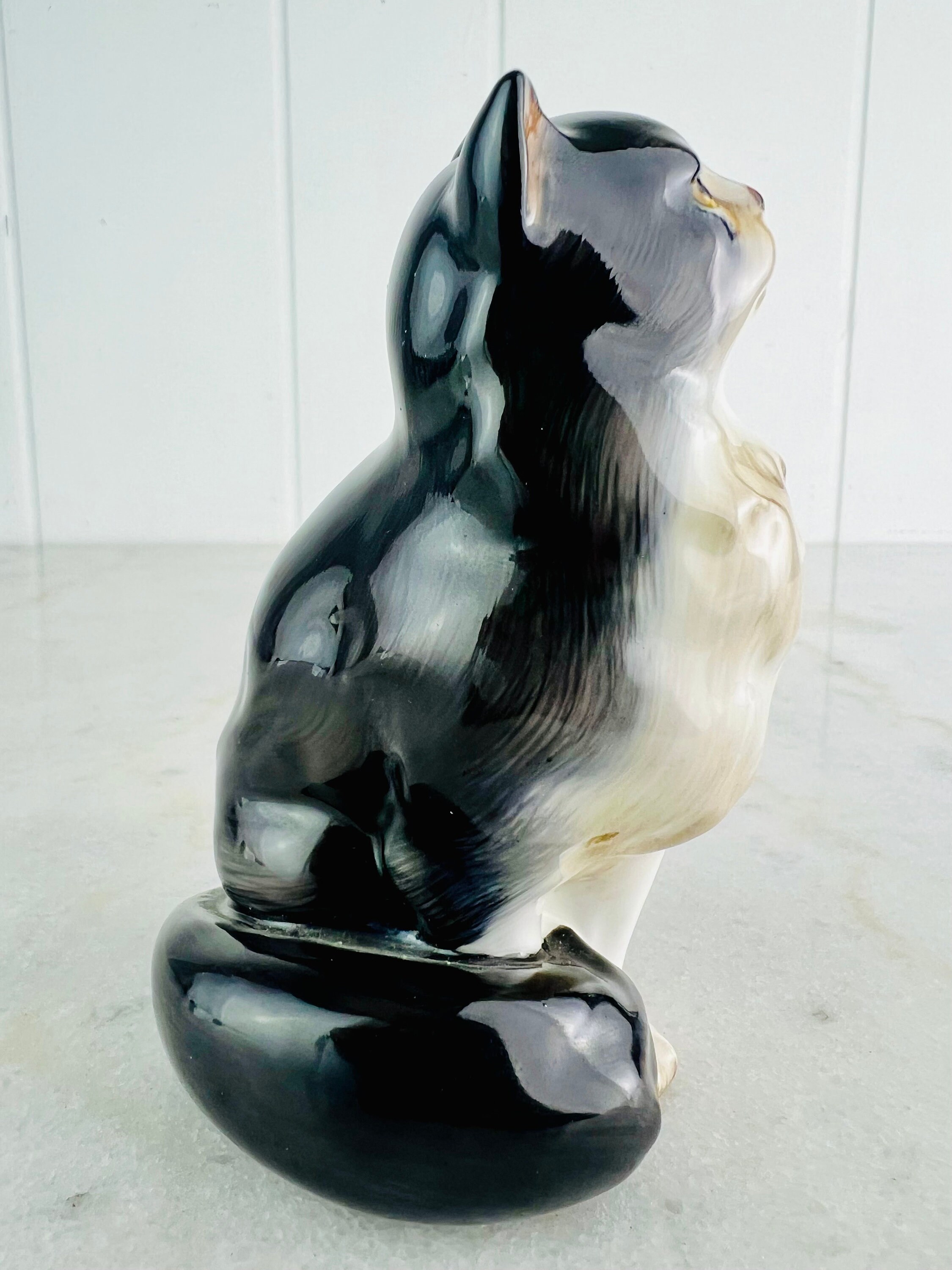 ヴィンテージ ロイヤルドルトン 猫の置物 HN 999 (1932-1945) - ハリー