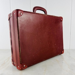 Maleta vintage de piel sintética marrón de pitón, maleta antigua, maleta de tren Art Decó, decoración industrial para el hogar, mesa de maleta, regalo