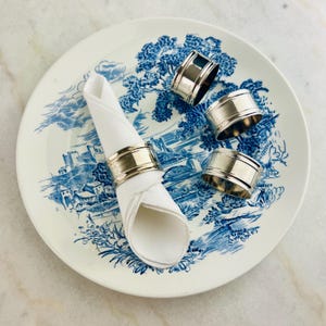 Vintage Silverplate Napkin Ring Holders, set of four, rimmed border, silver, victorian style for holiday, silver plate table decor, gift