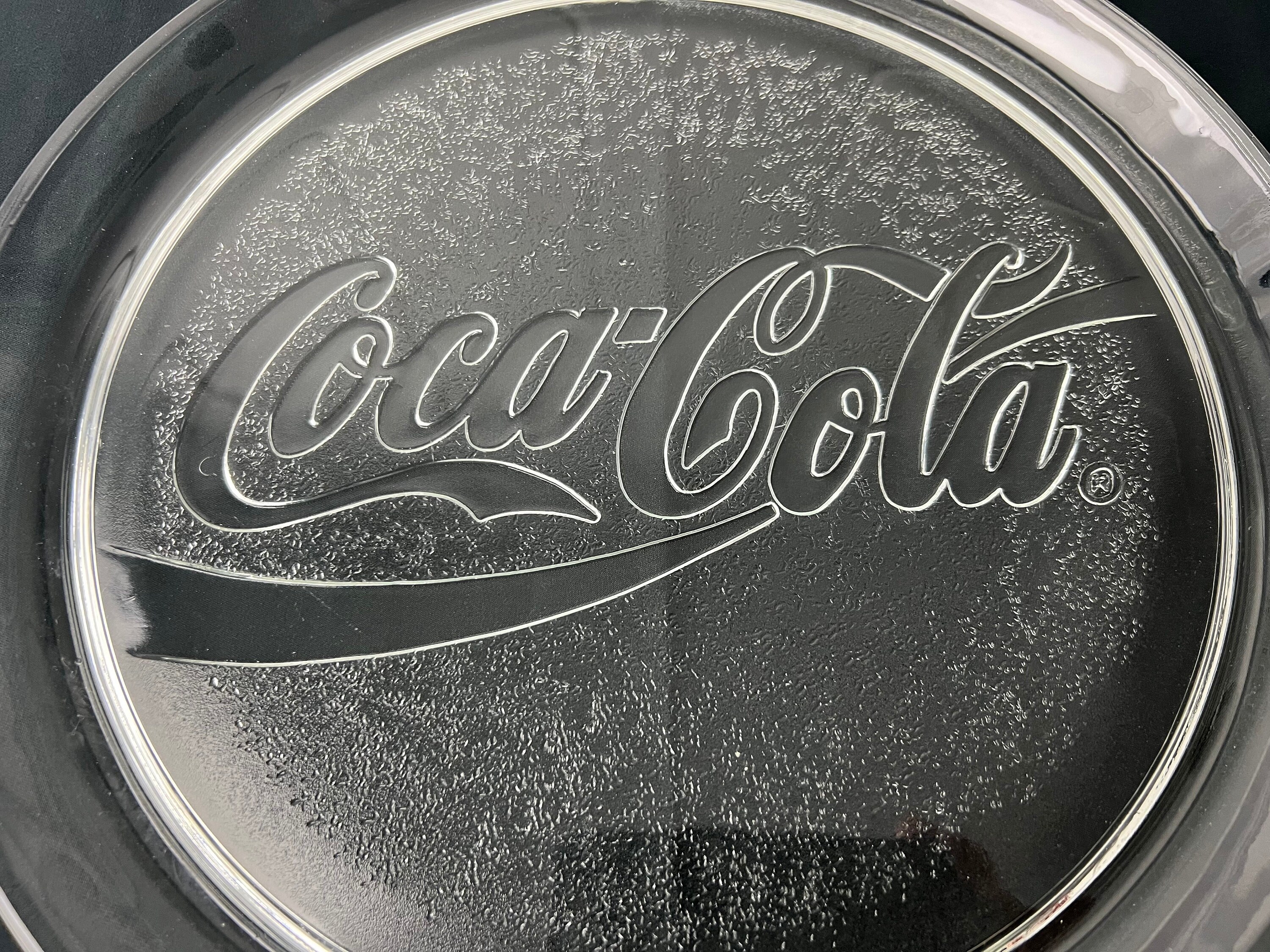 ヴィンテージ コカコーラ ガラス ドリンクトレイ - エンボス加工 バー