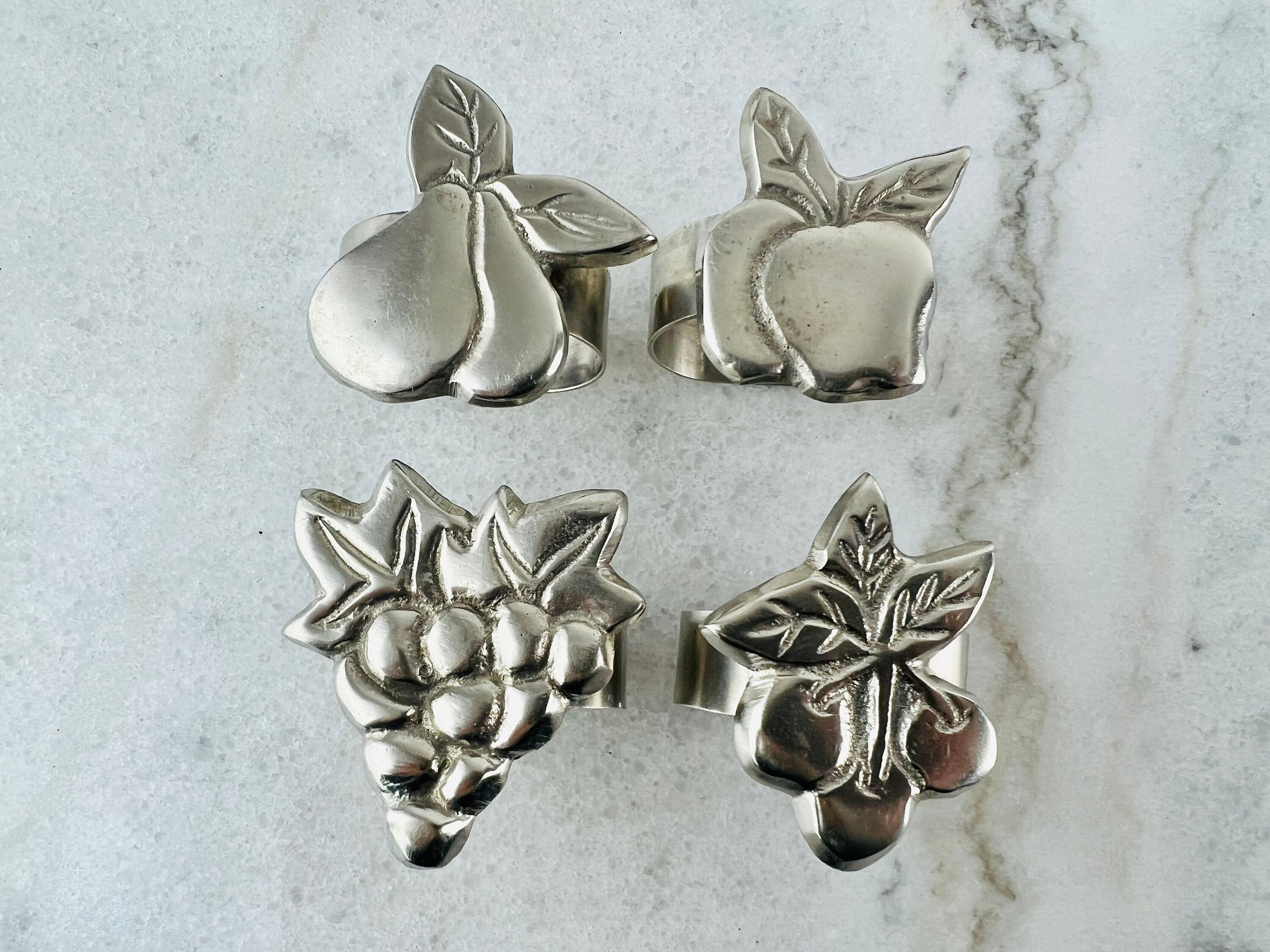 ヴィンテージ ピューター ナプキンホルダー 3個セット、チェリー