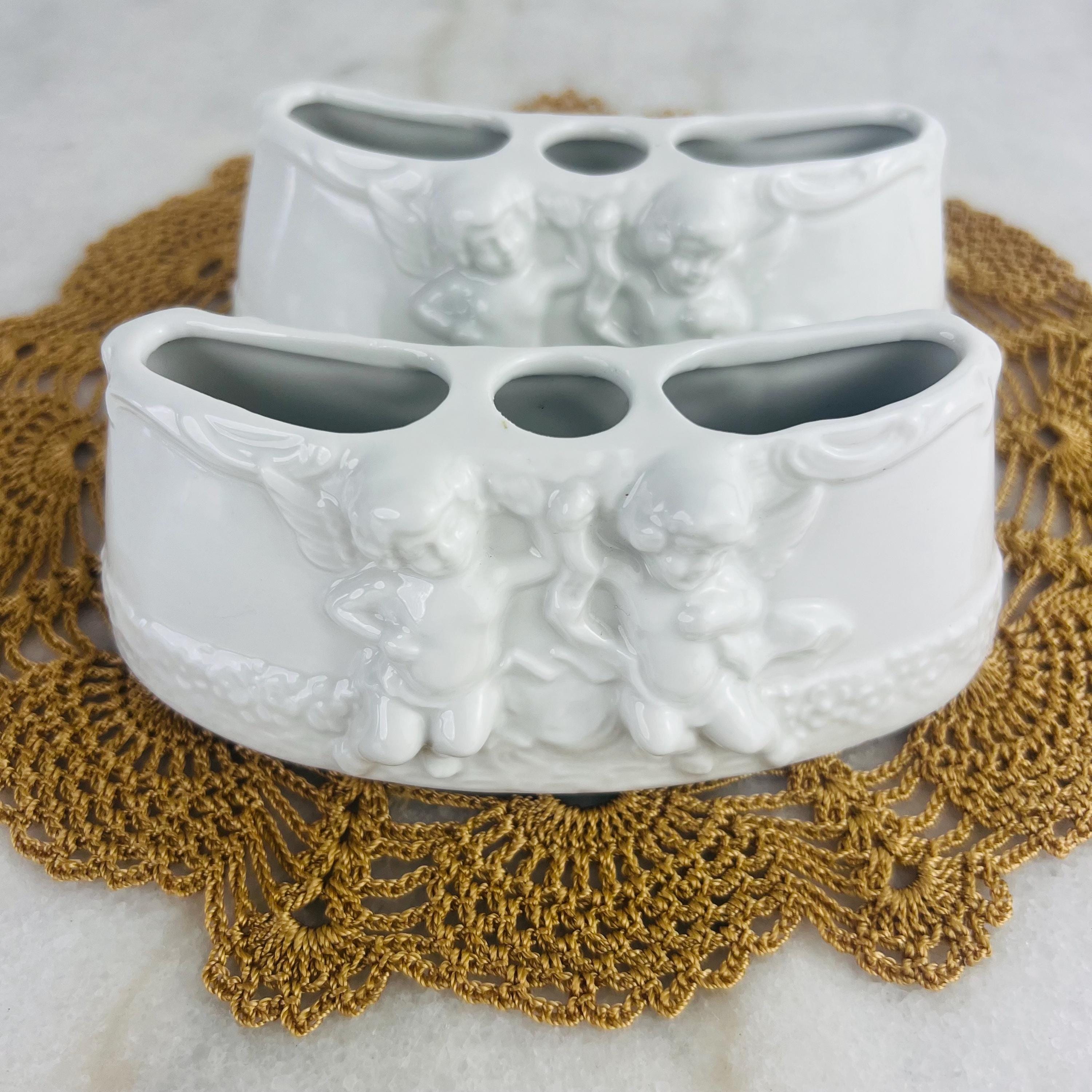 ヴィンテージドレスデン磁器の天使型フラワーフロッグキャンドル