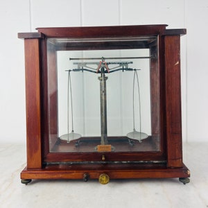 Antique Eimer & Amend Apothecary Analytical Balance Scale in Display Case, Scientific Scales,  Laboratory Scales, Mahogany, Glass, Brass
