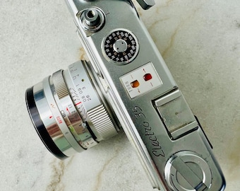 Vintage Yashica Electro 35 Camera, 1966-68, Metal Body, 35