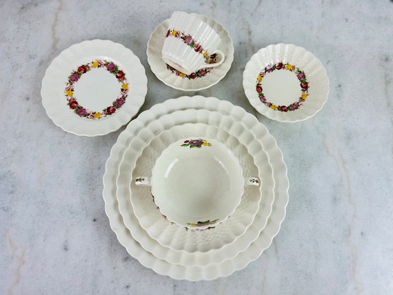 Antique 1940s Copeland Spode Rose Briar 70+ Pc Dinnerware Set