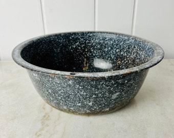Enamelware bowl (JAS) Enamelware bowl (JAS)