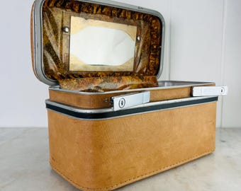 Vintage Samsonite Safari Vanity Case: Tan Hard Shell Luggage, Camouflage Interior, 1970s Travel Prop