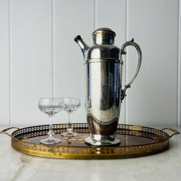 Antique Knickerbocker Silver Co Cocktail Shaker, 64 fl oz, silverplate barware, silver plated decanter, mcm, martini shaker, bar jewel, gift