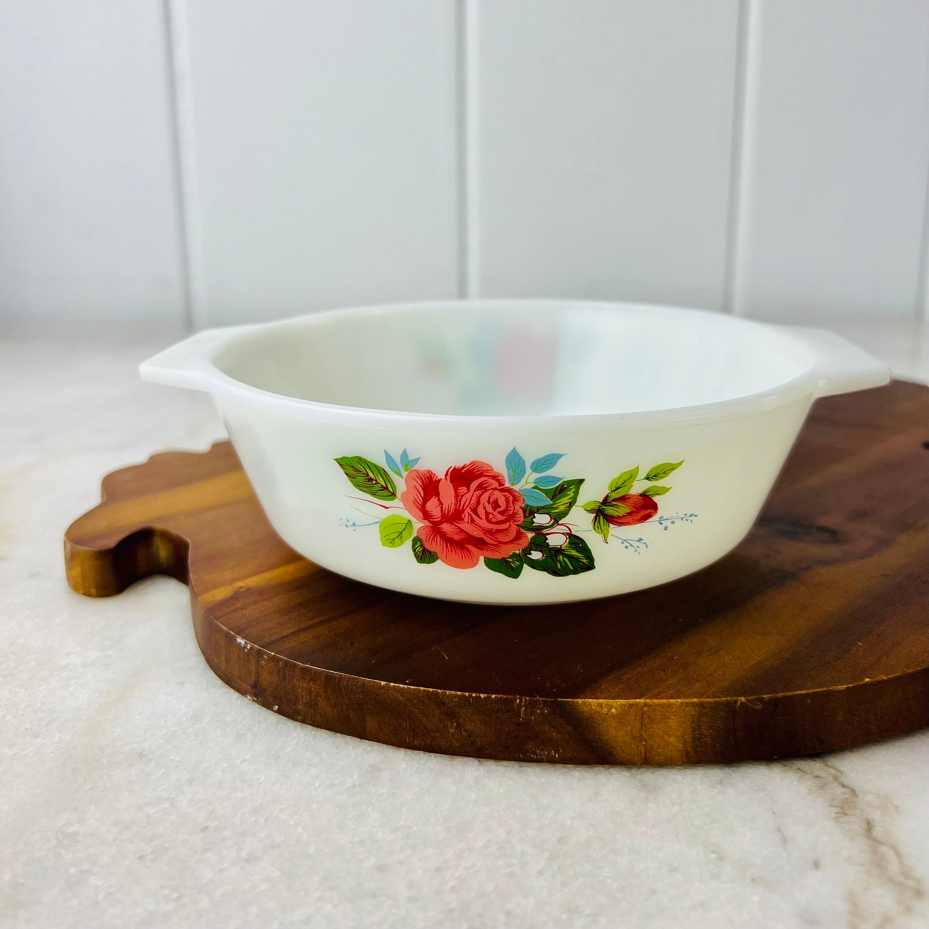 Victorian Rose Pattern Bowl (JAS) Victorian Rose Pattern Bowl (JAS)