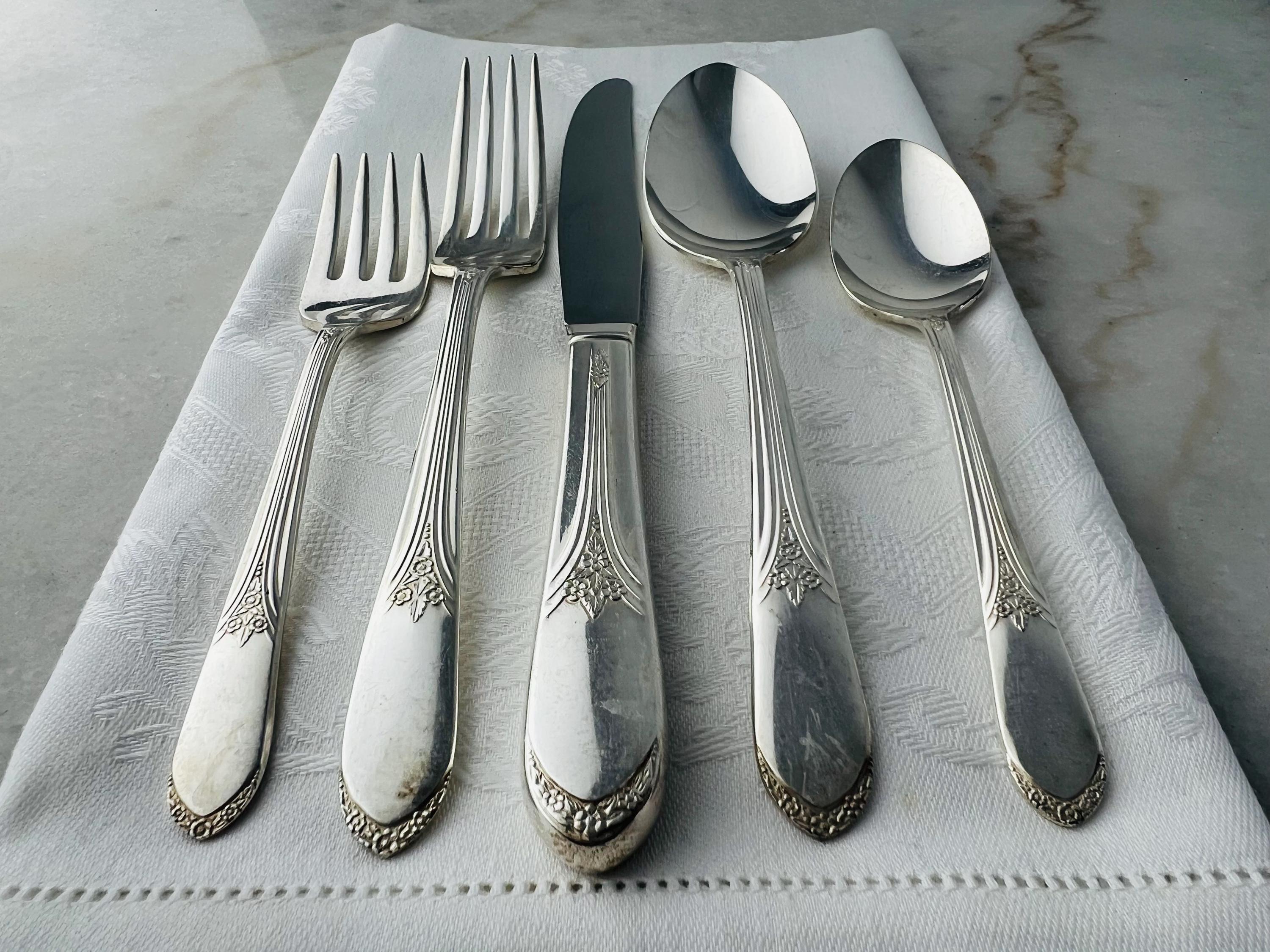 The International Silver Co Silverware Set - Etsy Canada