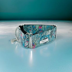 Malerische Route - Das Regenbogen Lorikeet | Martingale Collar LIMITED STOCK / Windhund - Whippet - italienisches Windspiel