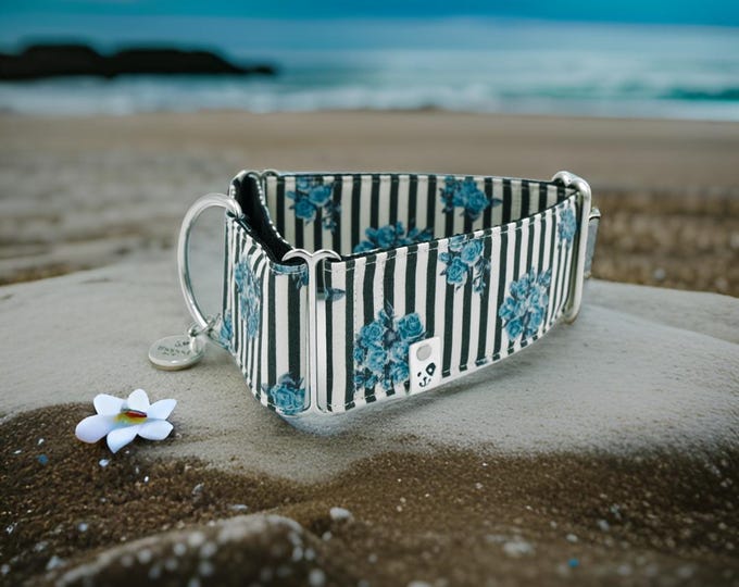 Vintage Border with Blue Rose | Martingale Collar Greyhound - Whippet - Italian greyhound