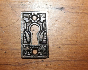 Small Antique Ornate Cast Iron Door Curio or Furniture Keyhole Escutcheon CC-94