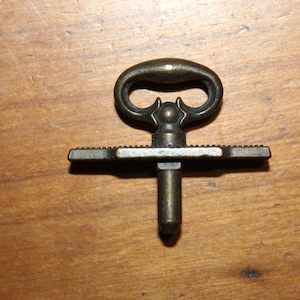 Antique Vintage Small Brass Plated Cabinet Drawer Curio Pull  M-71