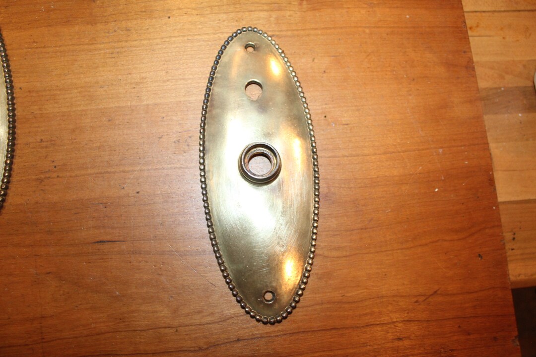 Antique Thumb Turn Beaded Escutcheon for Reading Lenox Design Oval